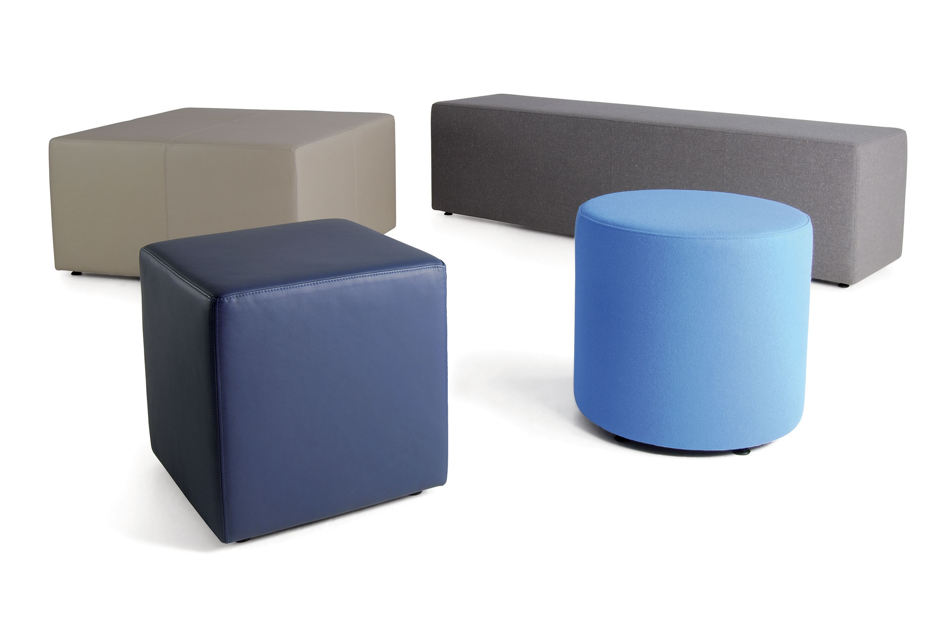 8CUBE-BREAKOUTCHAIR-03