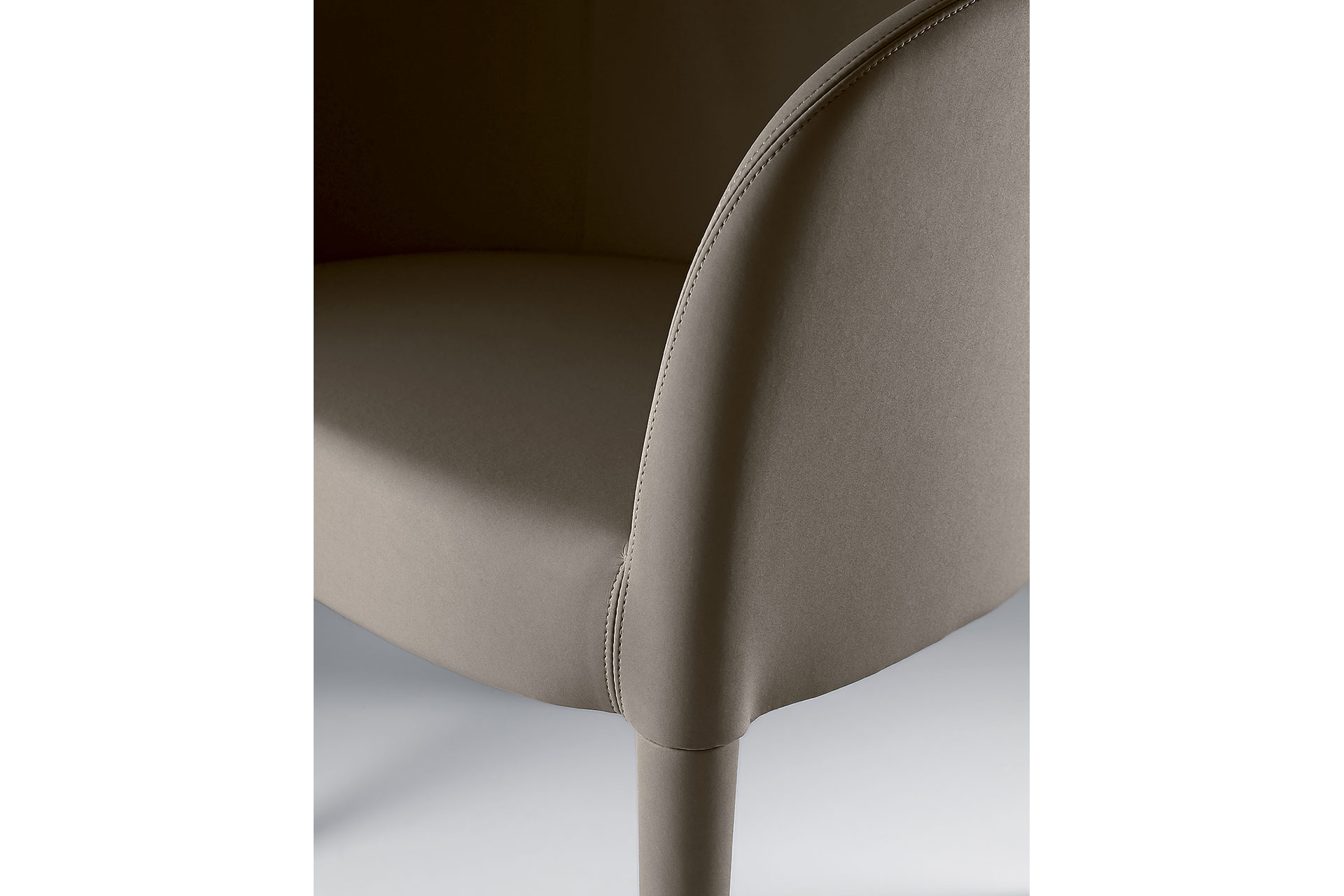 SS034-BREAKOUTCHAIR-11